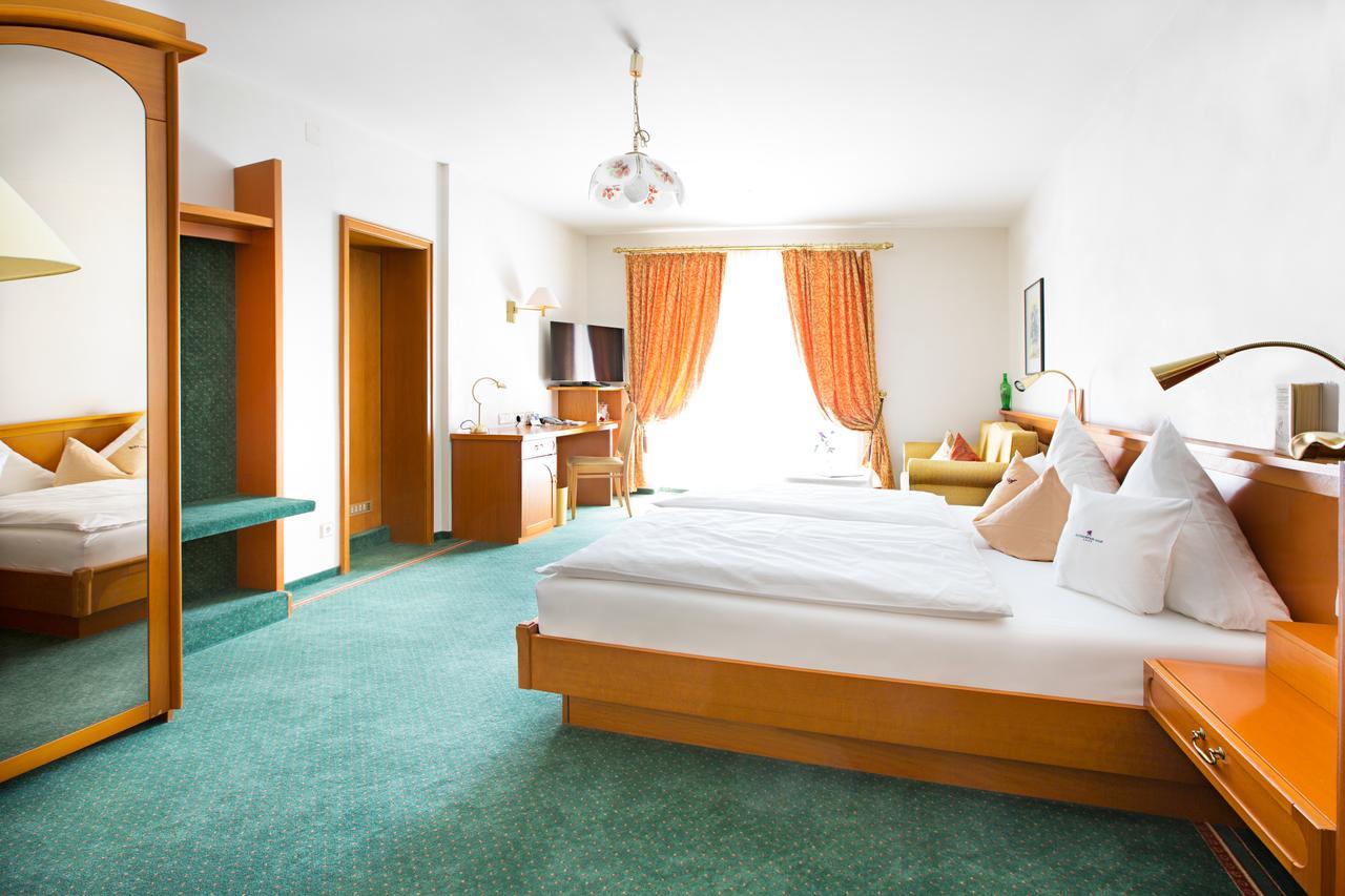 Akzent Hotel Restaurant Altdorfer Hof Weingarten  Exteriör bild
